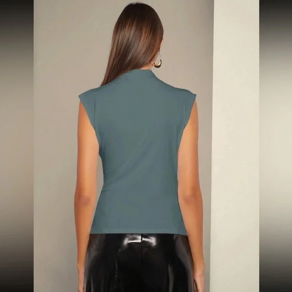 Classic mock neck ruched top - Picture 6 of 16